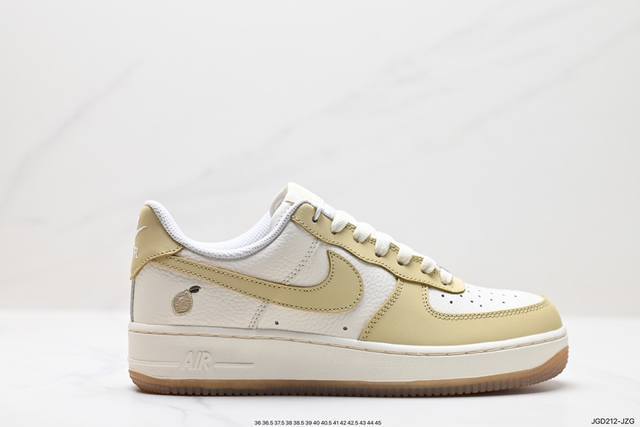 公司级耐克nike Air Force 1 Low 空军一号低帮百搭休闲运动板鞋 柔软 弹性十足的缓震性能和出色的中底设计 横跨复古与现代的外型结合 造就出风靡