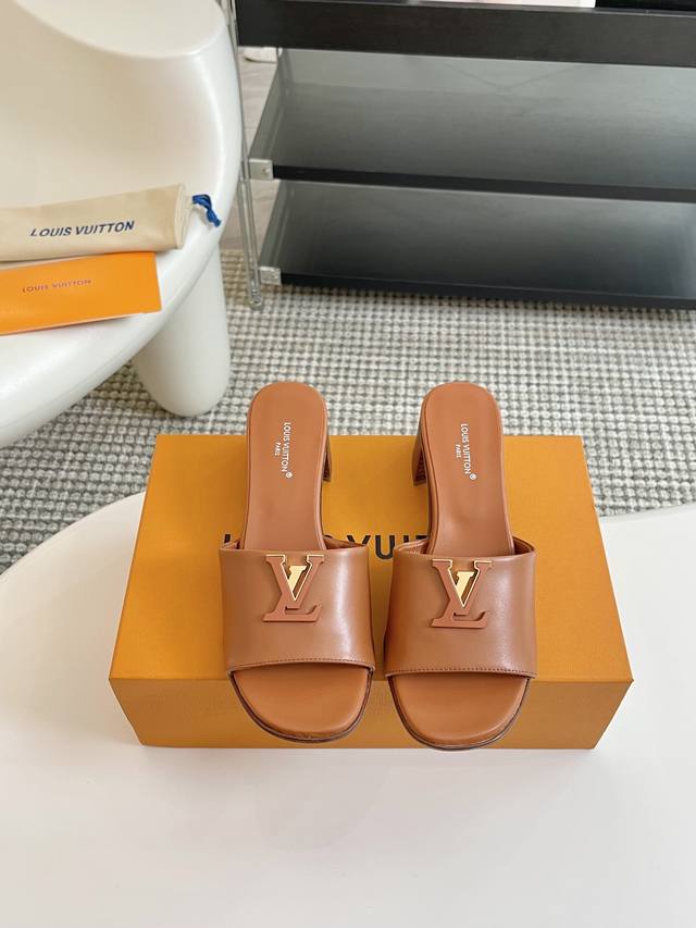 Louis Vuitton 路易威登女士2024春夏新款凉鞋 Lv Sunset Comfort 原版复制 意大利真皮大底凉鞋 进口牛皮牛皮面羊皮里，鞋面道出手