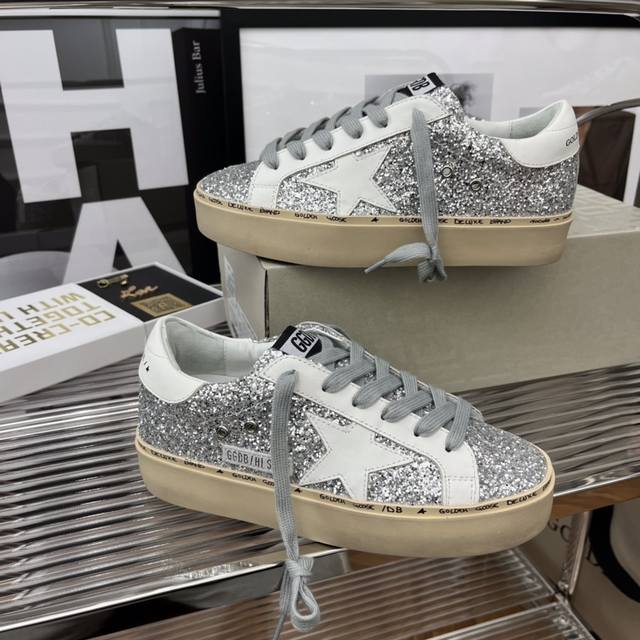 Golden Goose Hi Star厚底小脏鞋升级 升级 绝对 顶级大厂品质 增高 5Cm 鞋垫脚感几乎踩感觉 鞋口牛皮里和羊京后跟藏了厚厚海绵完全解决了磨