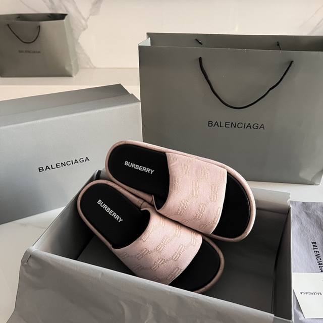 今日新品 Balenciaga｜巴黎世家新品泰迪毛毛厚底拖鞋 独家正确版本、原版开发、电绣徽标刺绣工艺 高级感满满当当 原版定制泰迪卷毛logo 刺绣 原版开