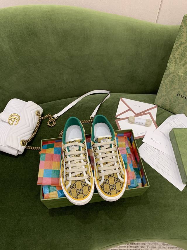 出厂价 Gucci* Tennis1977帆布鞋，.顶级代购级别！ 原版定制进口帆布面料 进口罗缎内里、滚边 原版开模gg图案tpu大底 女码35-40 男码3