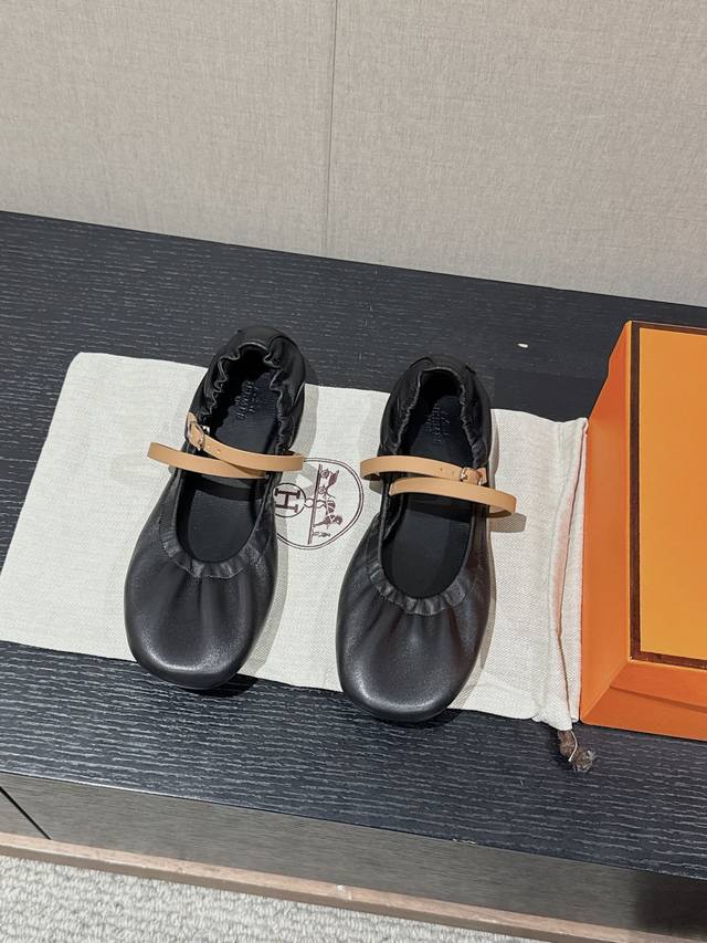 顶级品质 Hermes Ss24 New Arrival～ H家2024秋季｜芭蕾舞鞋新品 主打一个好穿舒适，质感高级感拉满 进口小羊皮鞋面 羊皮内里 垫脚 意