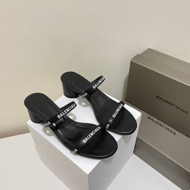 Balenciaga 巴黎世家 字母带粗跟凉鞋 拖鞋 跟高：5Cm 码数：34-40