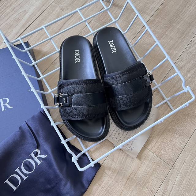 出厂： Dior 迪奥 2024顶级专柜 新款限定 官网上新 独家首发 迪奥 Dior 24初夏cd-Dir厚底拖 Dior美鞋 迪奥鞋控 Dior拖 小红书推