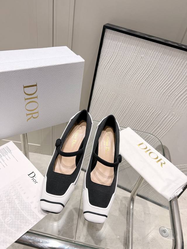 工厂价 Dior 迪奥春夏新款d-Motion 运动风格女鞋 明星同款cd字母logo方头拼色玛丽珍高跟鞋 材质：鞋面进口科技面料拼接原版私模tpu饰片+水染羊