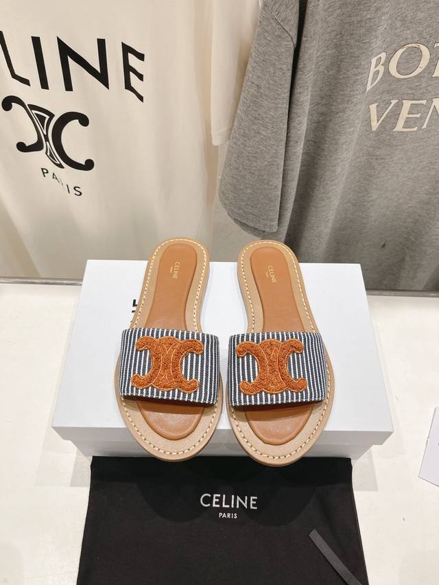 高版本出厂 Celine*塞琳2024Ss思琳初夏新款凯旋门logo凉拖鞋 高级感十足 网红ins种草神器、非常复古风、气场十足单品、设计风格非常新颖、高档且非