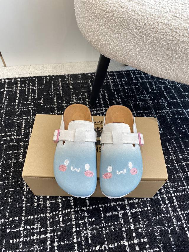 代购级 Birkenstock X Hello Kitty 联名博肯 真软木潮流时尚休闲拖鞋 人体工程学设计符合脚形的脚床，软木材质穿着超级轻便舒适，楦形线条优