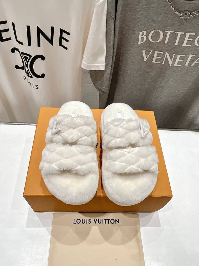 高版本出厂 Louis Vuitto* Ss24 New Arrival～L...V驴家2024Ss｜厚底羊毛拖鞋新品～ 原楦车线工艺 采用进口皮毛一体材料、网