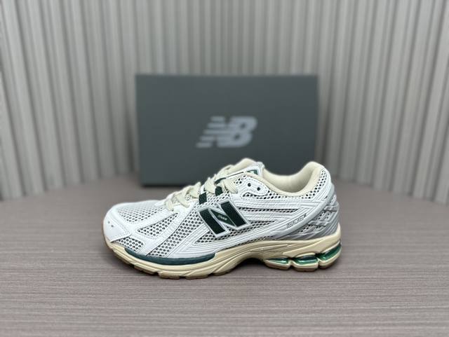 白绿色 36～45 New Balance 1906R 潮流复古休闲跑步鞋 白绿色 货号m1906Rq 尺码：36、37、37.5、38、38.5、39.5、4