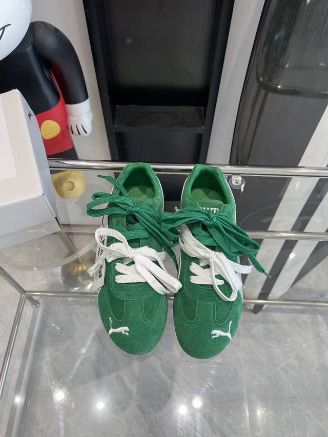 新配色 Open Yy X Puma 24Ss 联名款全新avanti 联名运动鞋时尚与运动的完美融合 Fenty 与彪马的联名无疑是一次时尚与运动的激情碰撞