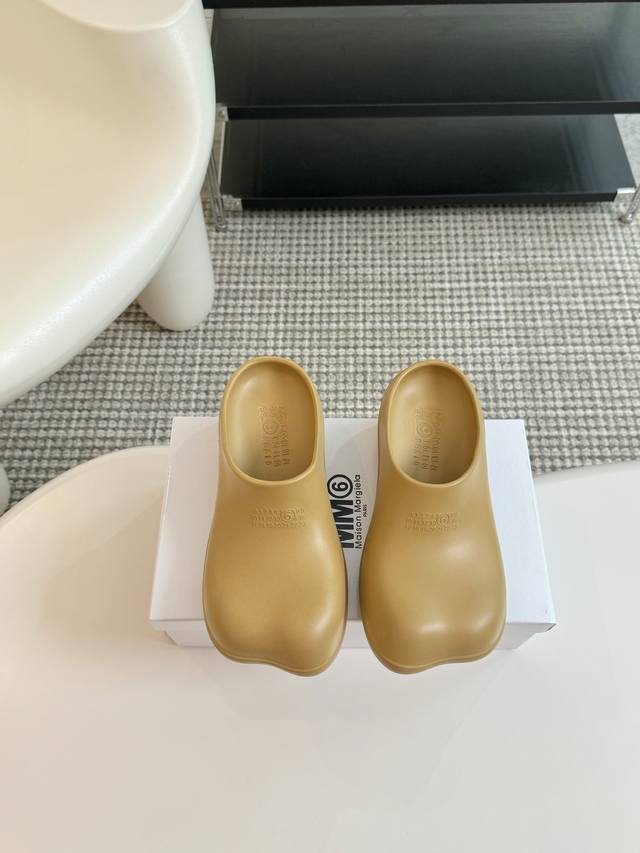 Maisonmargiela Ss24 New Mm6马吉拉胶拖鞋 极简与个性的完美融合！ Size 35-41