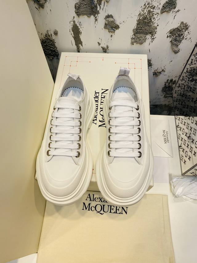 顶级版本：女款 男款320 Alexander Mcqueen 亚历山大 麦昆 Tread Slick系列 厚底 系带 帆布鞋 情侣款 休闲 运动鞋 原版购入开