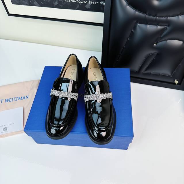 Stuart Weitzman SW PALMER PENDANT LOAFER乐福鞋 进口小牛漆混种羊内里 原版开模大底 码数35-39 34 40订做