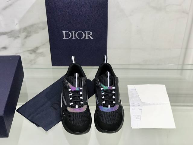 情侣款、Dior 迪奥 官网最新发布1:1刻复鞋身采用透气布羊京皮面拼接，羊皮鞋垫 ，完美造型顶级品质TR发泡大底超轻耐磨， Size：女35-40男39-46