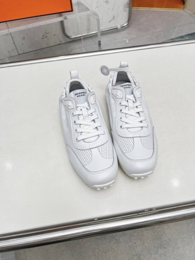 ΗERMES 皮面P: .布面P: 情侣款， Size：35-40 男39-44 45定做 Hermes爱马仕2024春夏走秀款In系列德训鞋火爆上新 原版购入