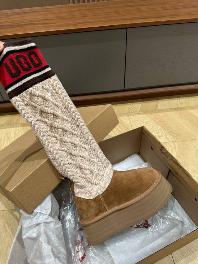 UGG P: 女款Size:35-40 .宋妍霏同款4高筒毛线筒UGG新增高厚底 超级显腿细 出街自带吸睛指数 官网正版斜坡鞋底 原版开发 栗色毛线筒黑色毛线筒